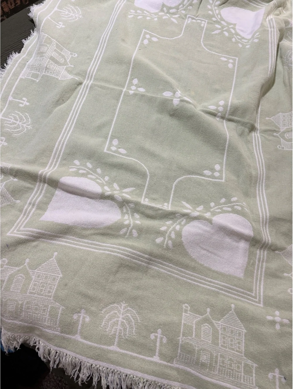 Vintage Style Woven Throw Blanket with Heart and House Motif